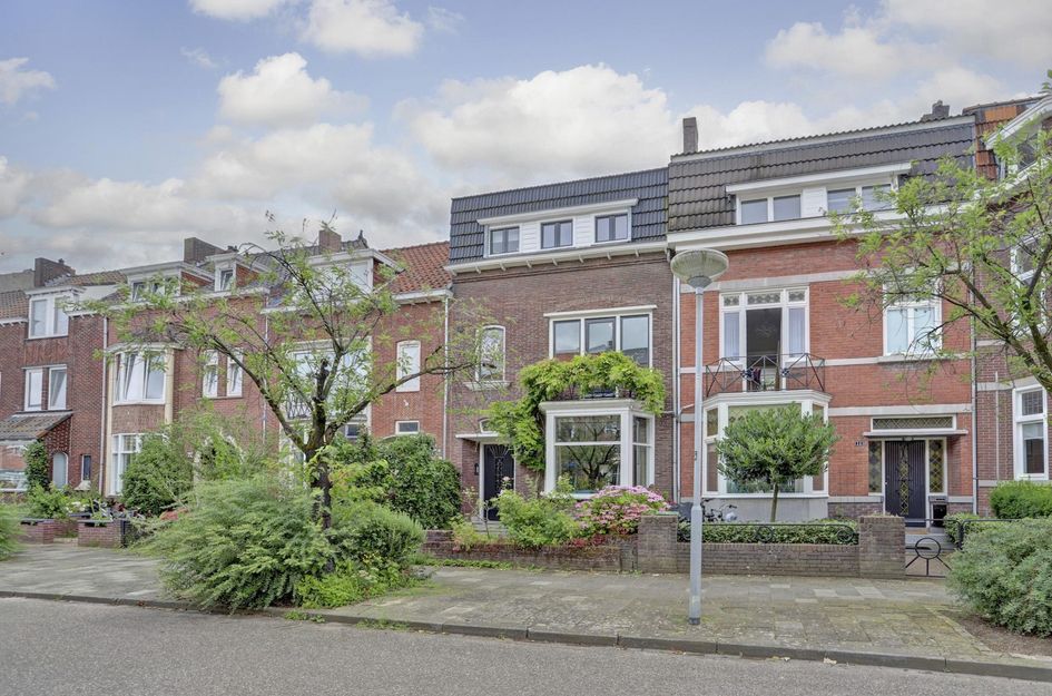 van Cleefstraat 16