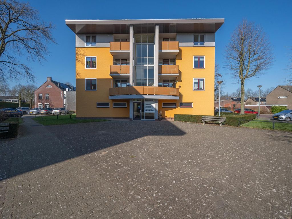 Zwaluwstraat 147, HORST