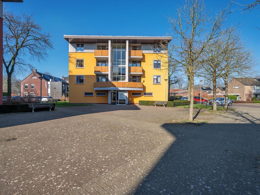 Zwaluwstraat 147, HORST