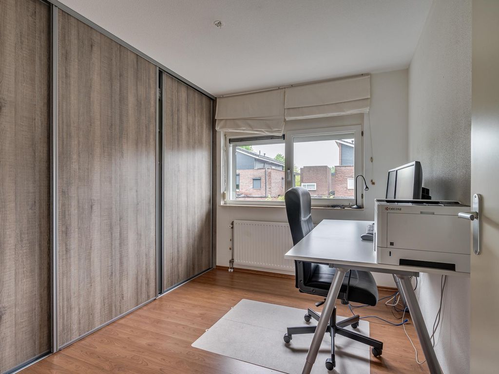 Prasem 3, VENLO