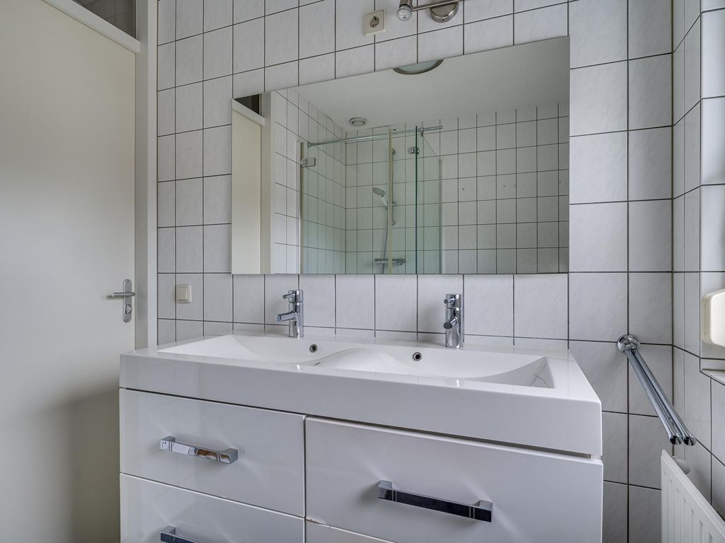 Prasem 3, VENLO