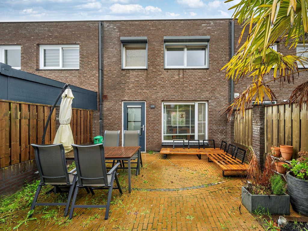 Prasem 3, VENLO