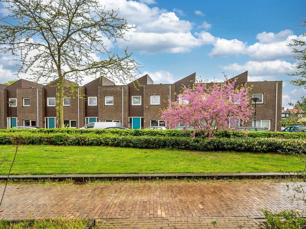 Prasem 3, VENLO