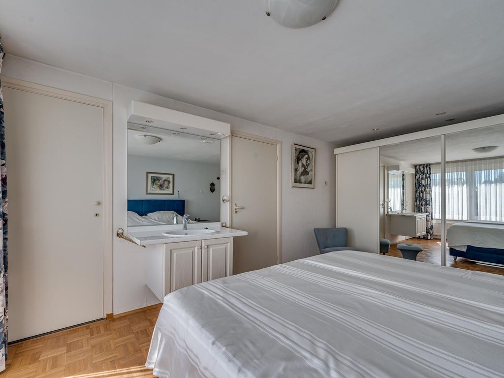 Rijksweg 66B, VELDEN