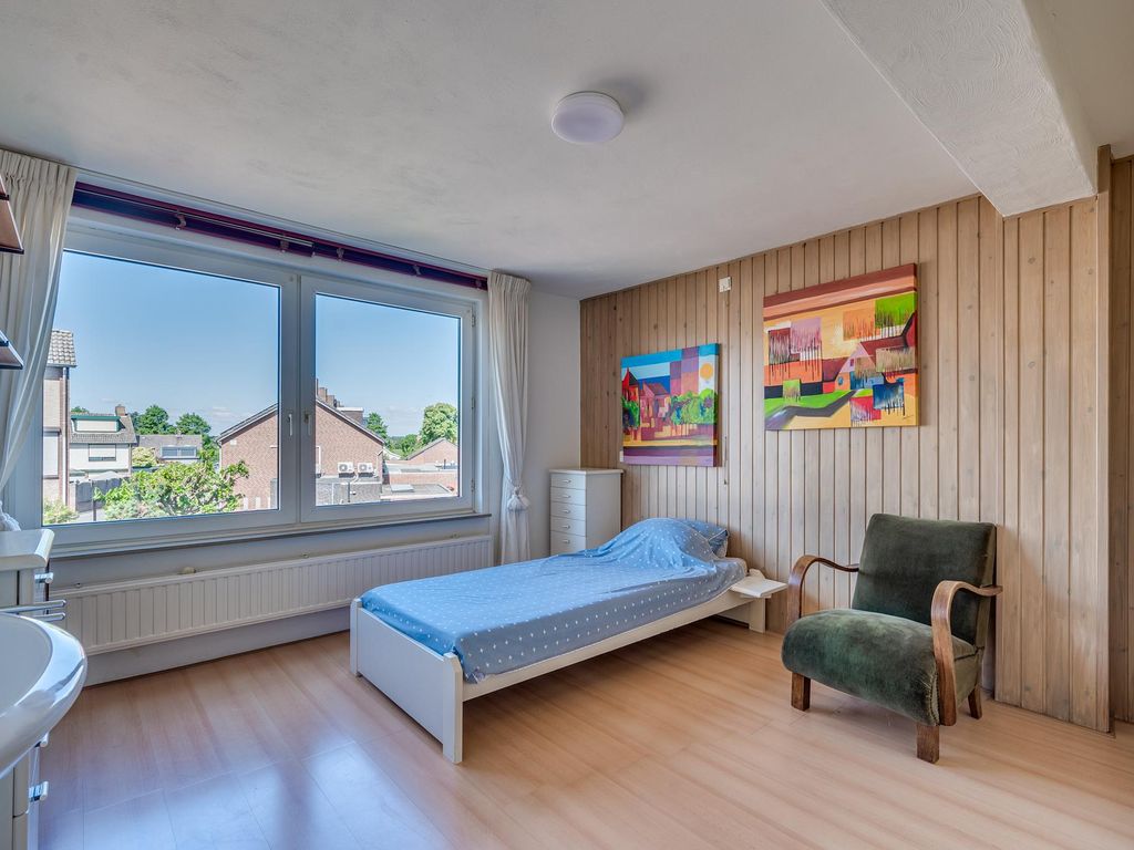 Rijksweg 66B, VELDEN