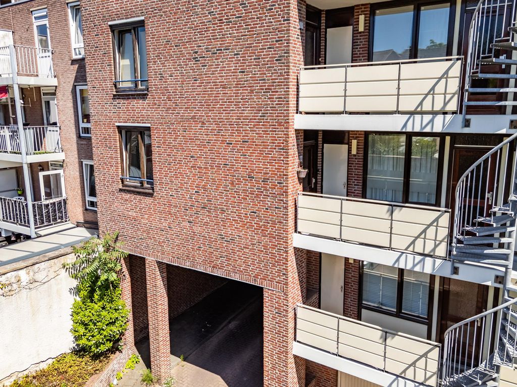Deken van Oppensingel 95, VENLO