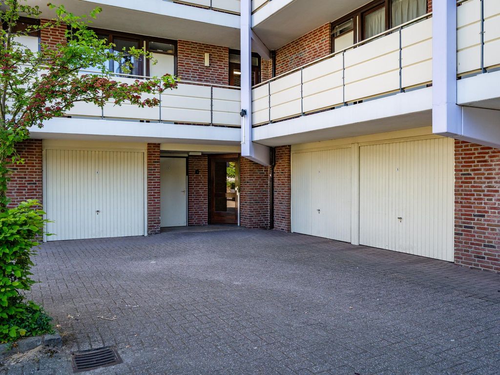 Deken van Oppensingel 95, VENLO