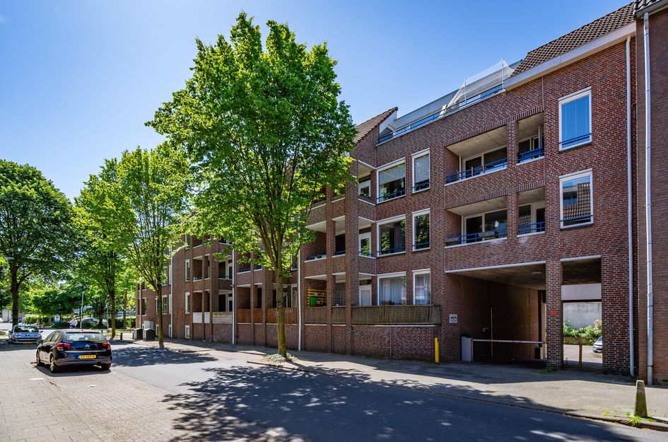 Deken van Oppensingel 95