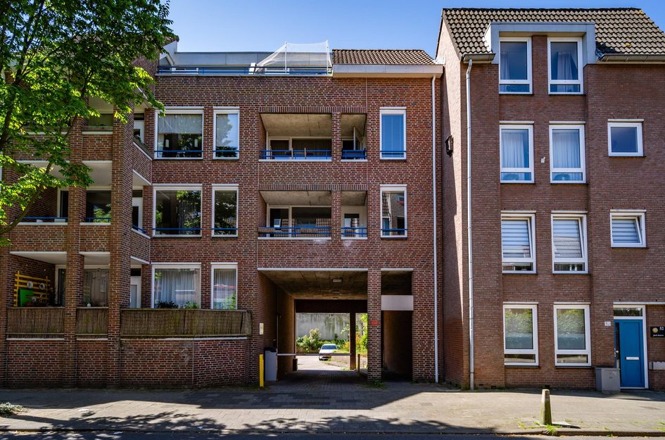 Deken van Oppensingel 95