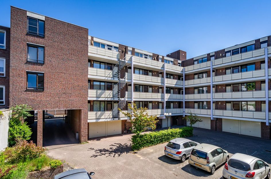 Deken van Oppensingel 95