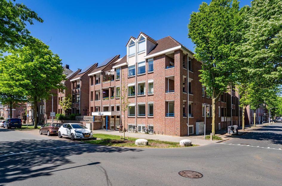 Deken van Oppensingel 95