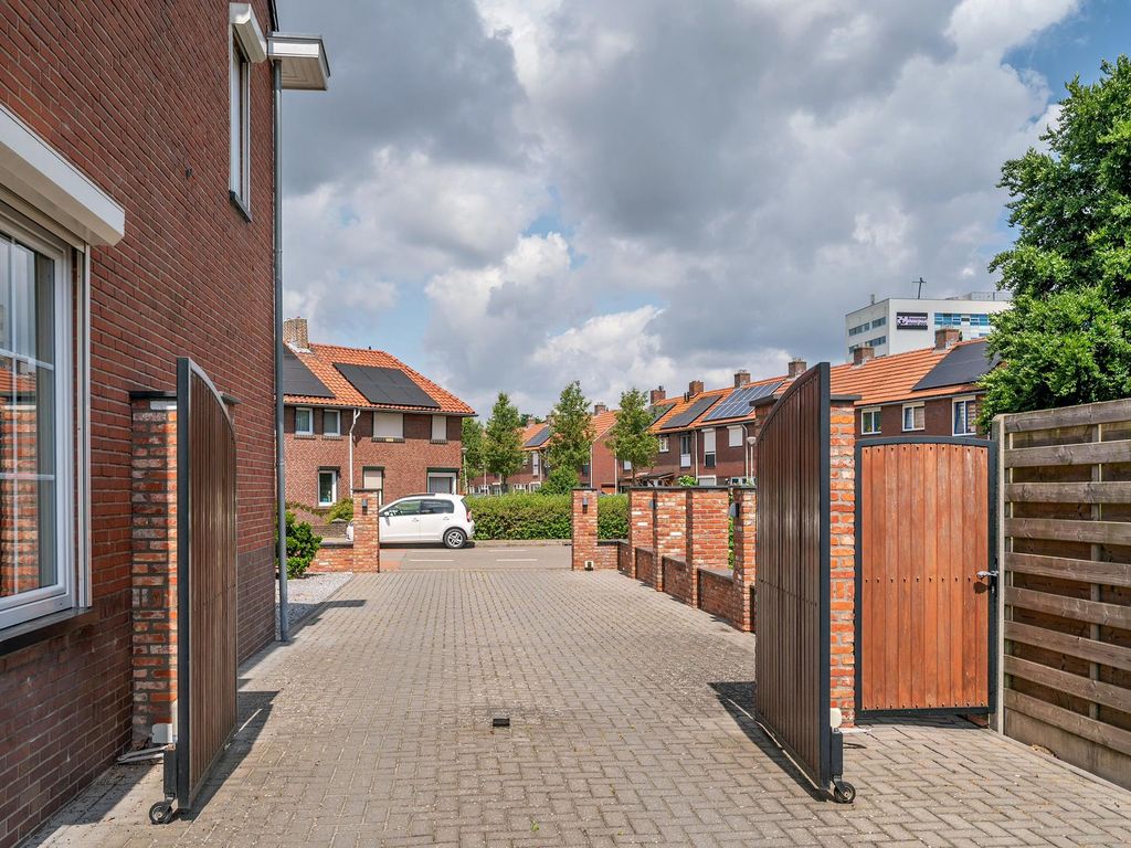 Geldersebaan 54, TEGELEN