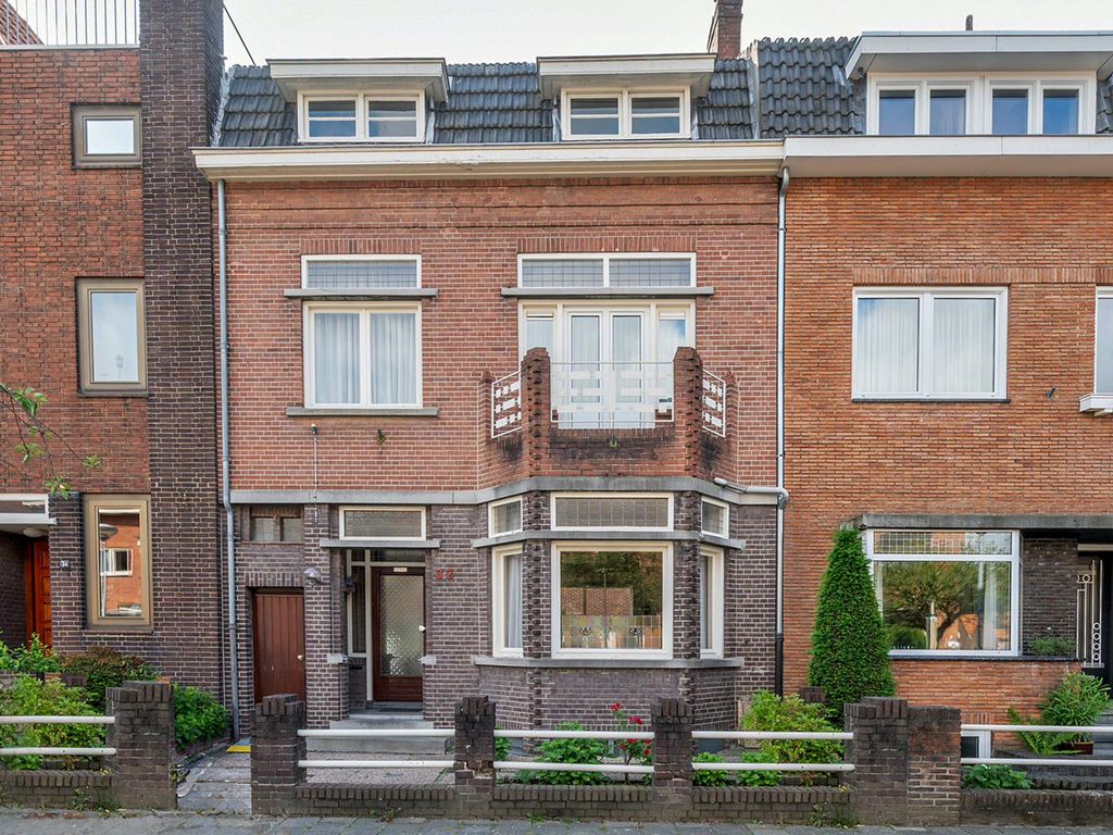 van Cleefstraat 32, VENLO