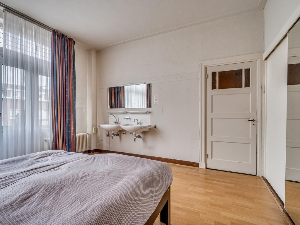 van Cleefstraat 32, VENLO
