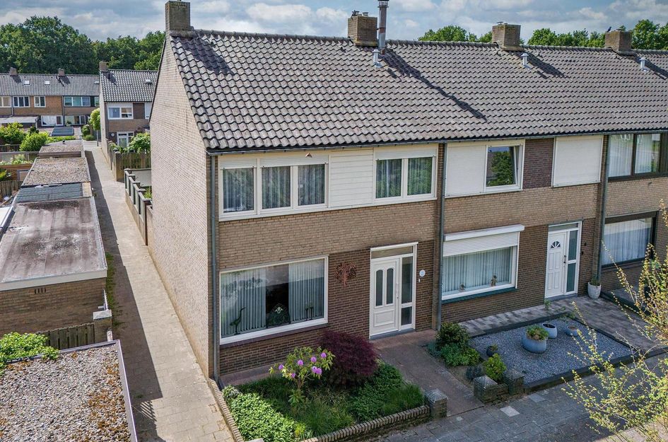 Graaf Hendrik van den Bergstraat 8