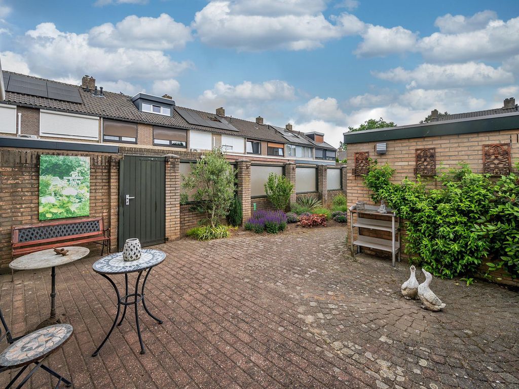 Graaf Hendrik van den Bergstraat 8, VENLO
