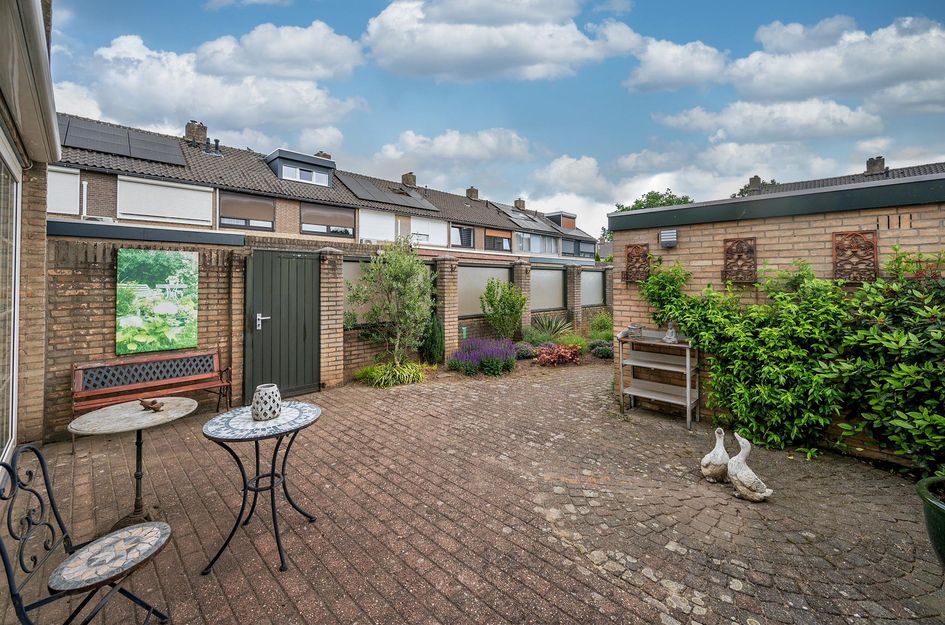 Graaf Hendrik van den Bergstraat 8