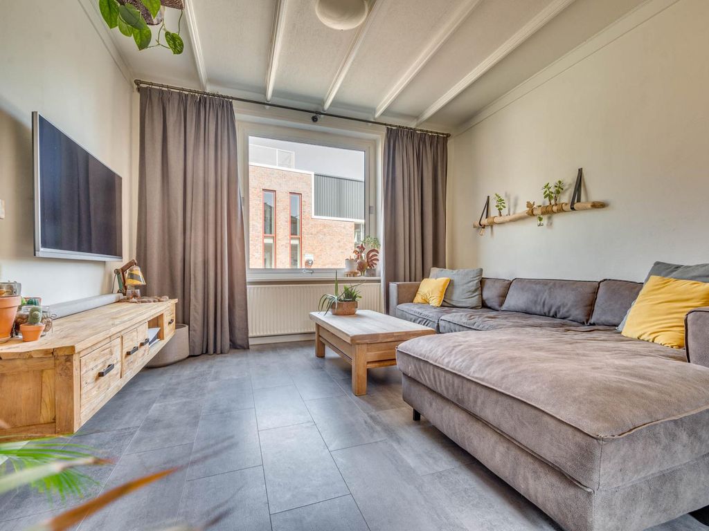 Hoogstraat 19, TEGELEN