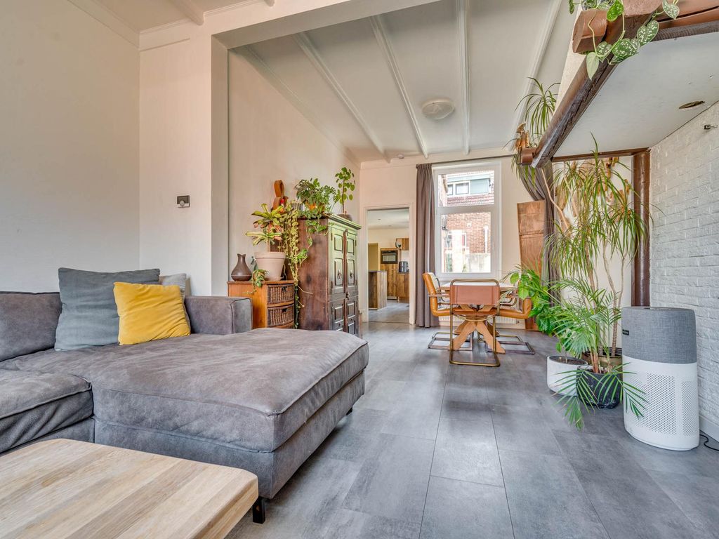 Hoogstraat 19, TEGELEN