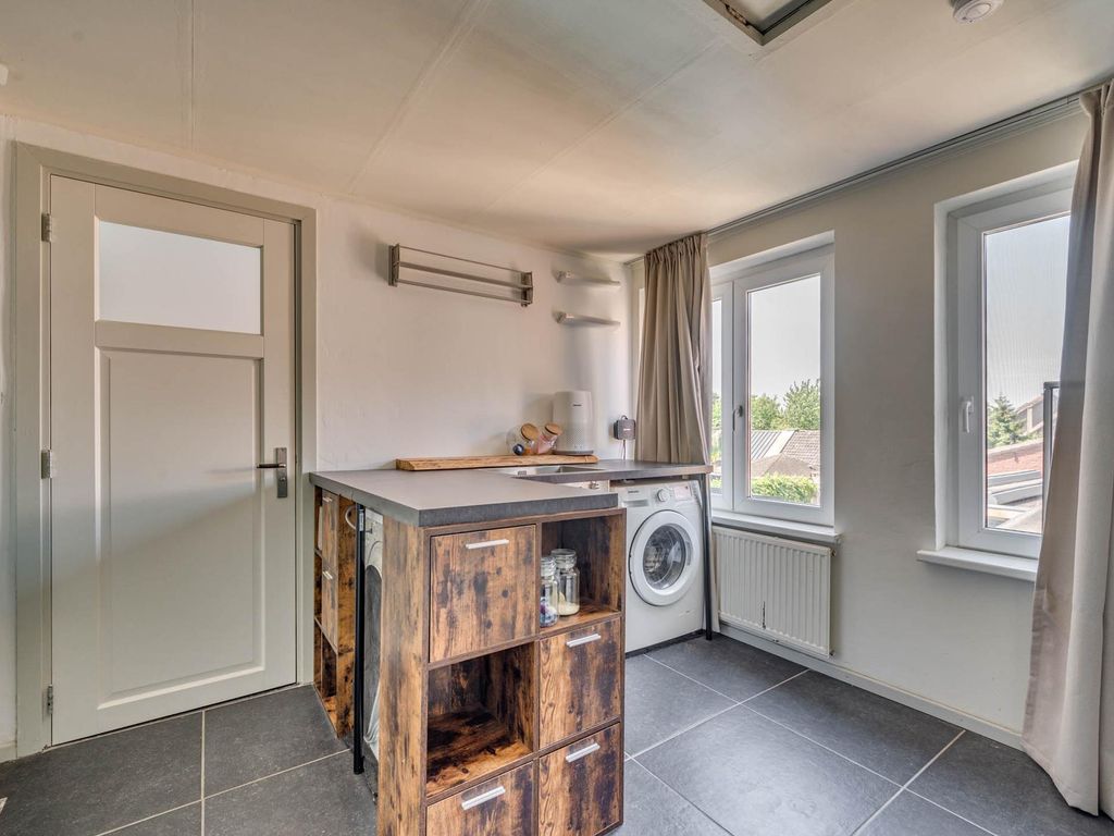 Hoogstraat 19, TEGELEN