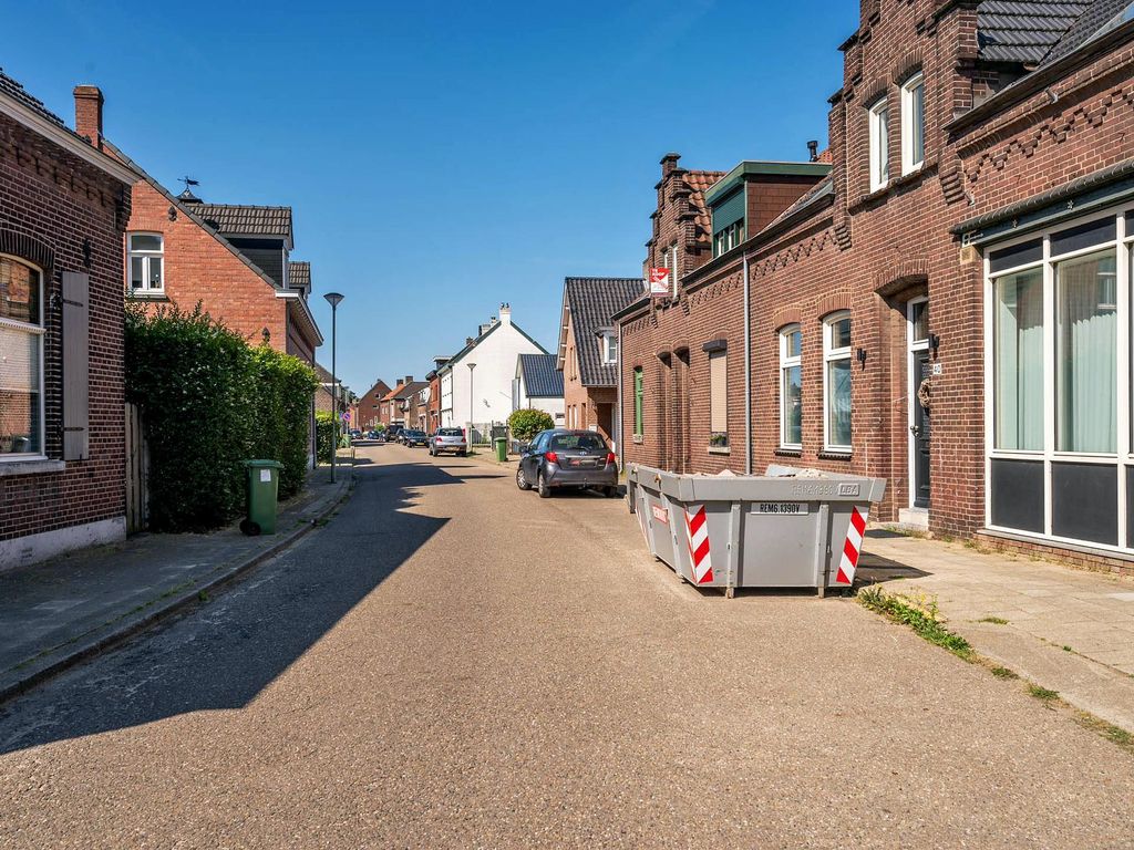 Hoogstraat 19, TEGELEN