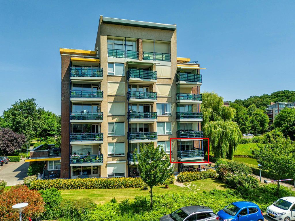 Veldzuring 21, VENLO