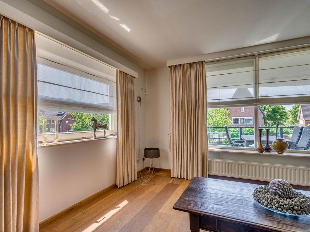 Veldzuring 21, VENLO