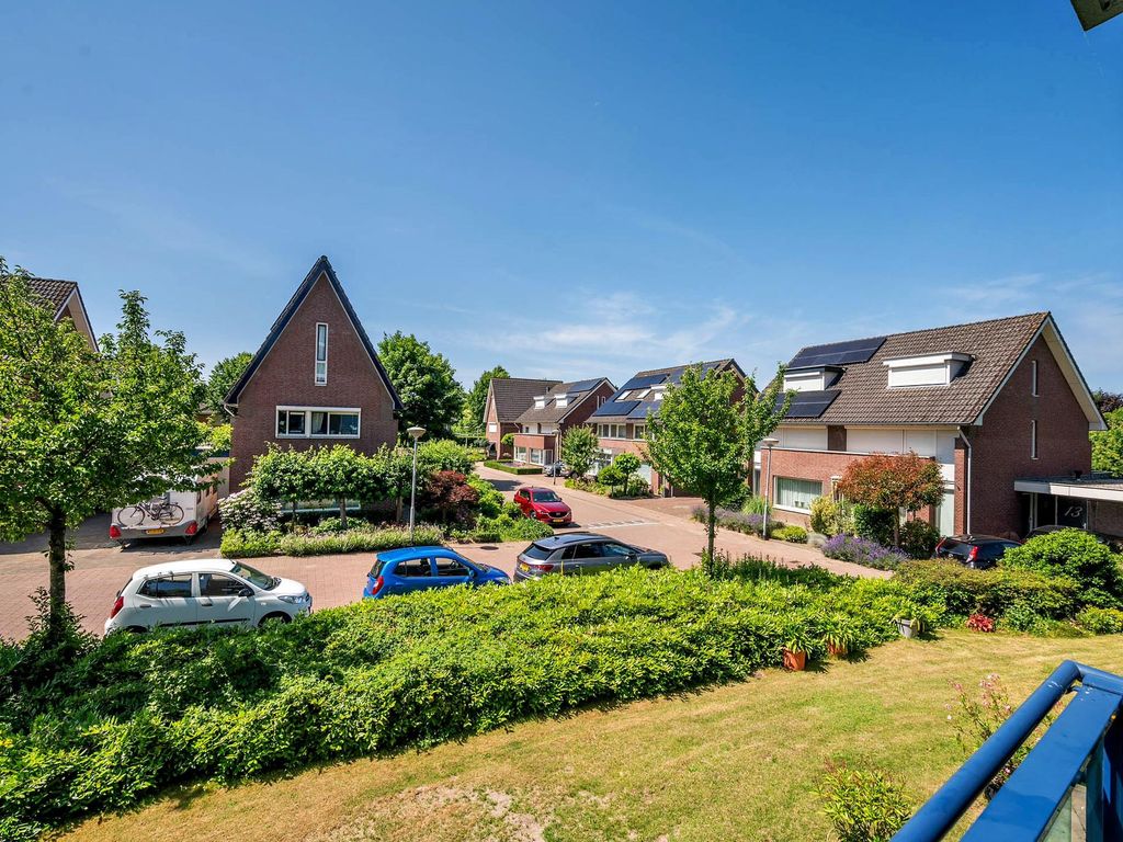 Veldzuring 21, VENLO