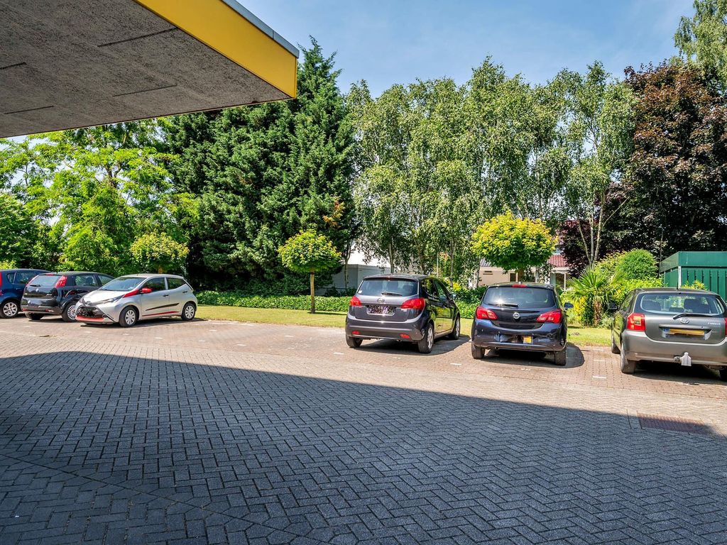 Veldzuring 21, VENLO