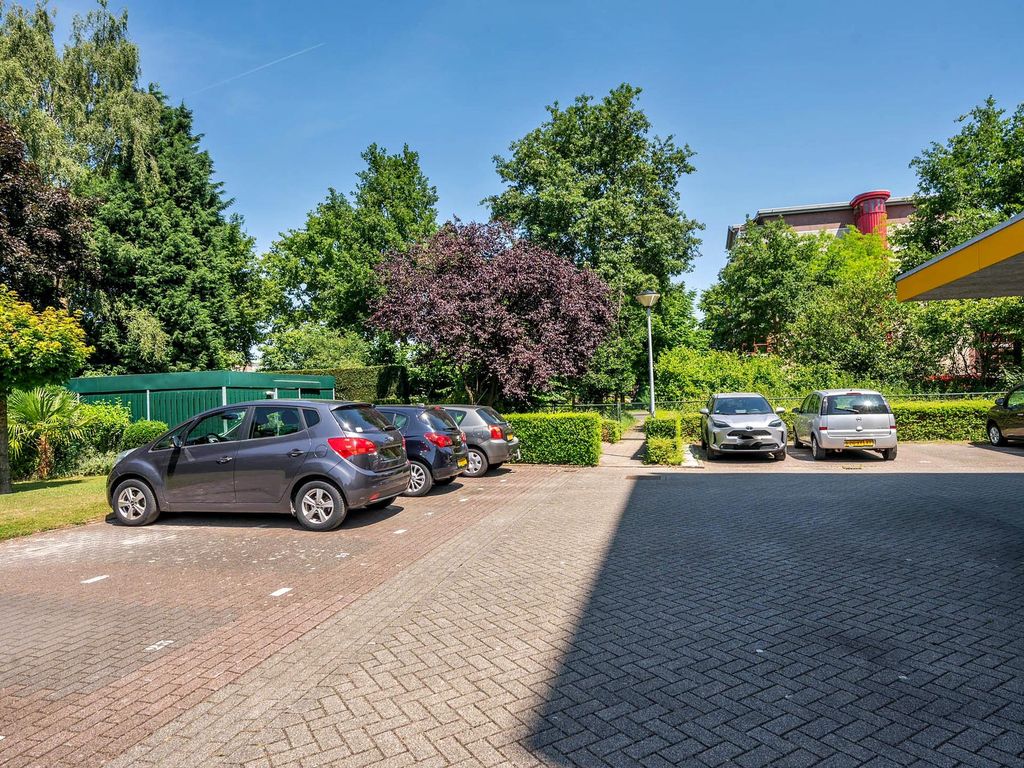Veldzuring 21, VENLO