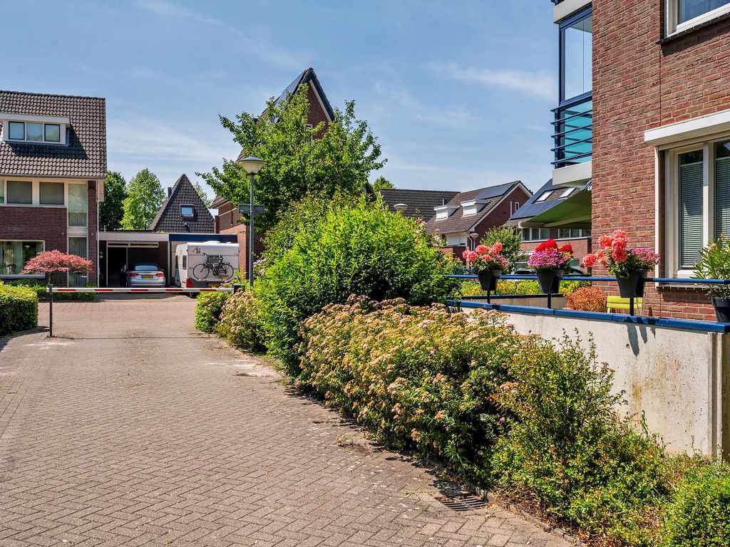 Veldzuring 21, VENLO