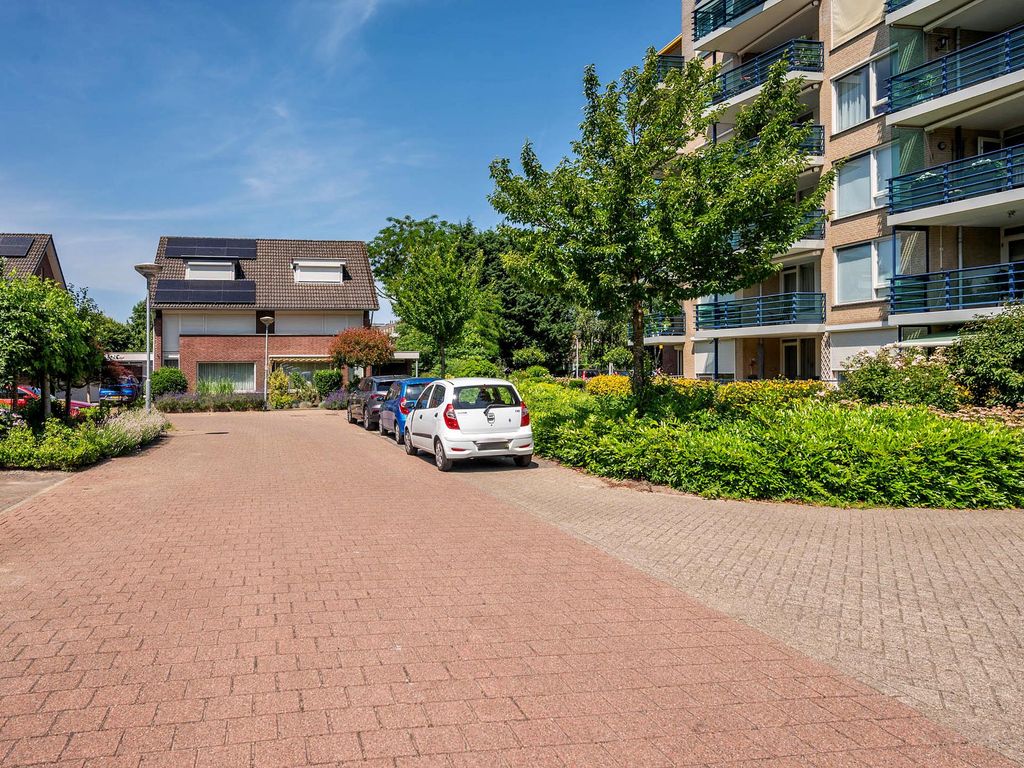 Veldzuring 21, VENLO