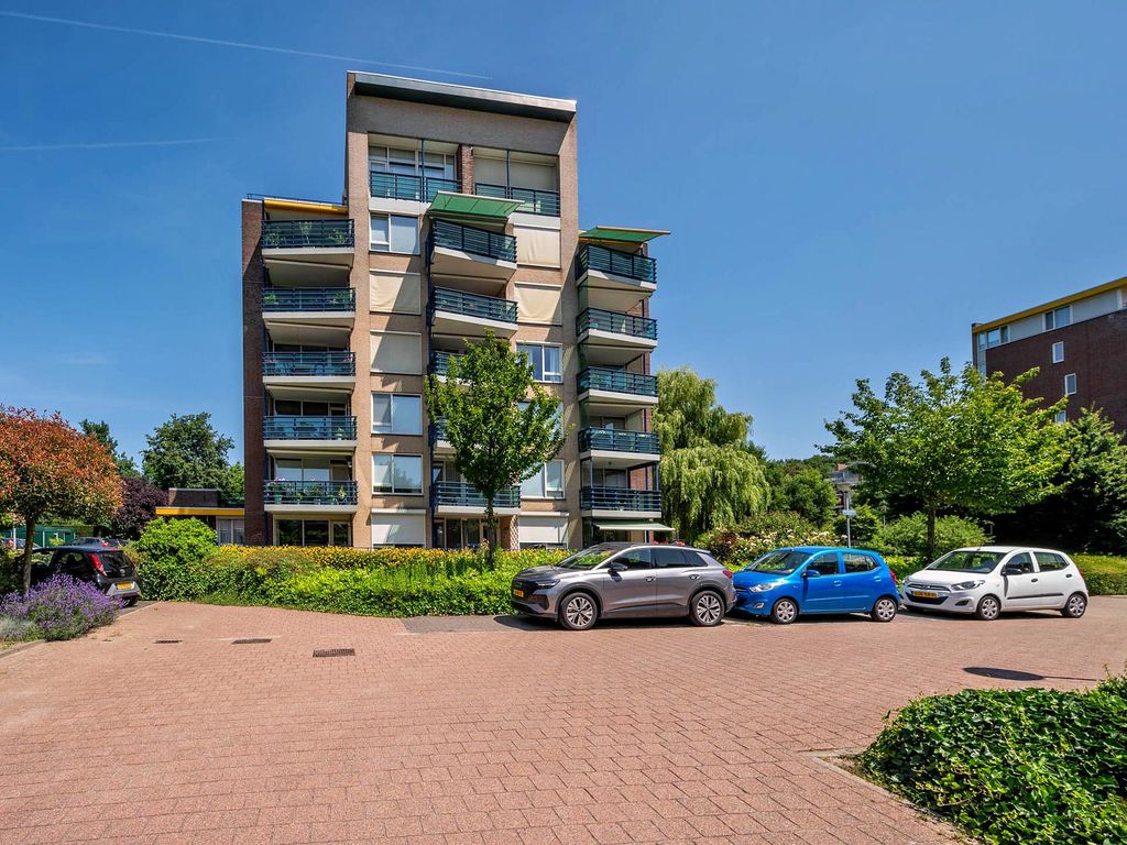 Veldzuring 21, VENLO