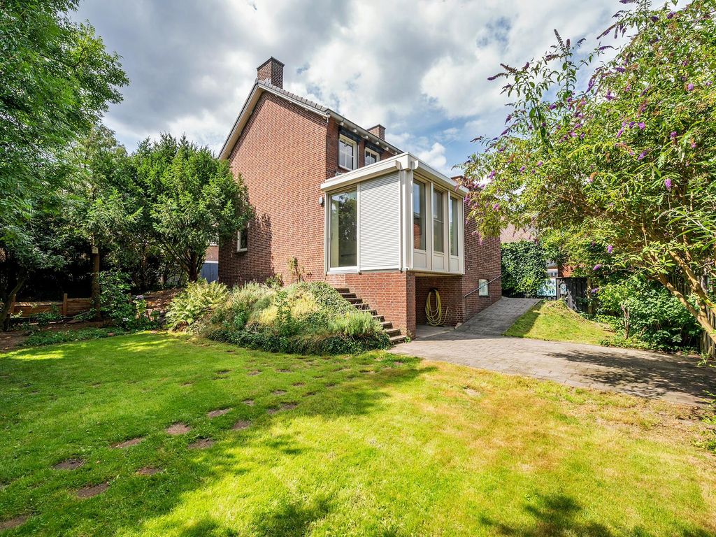 Pastoorstraat 4, GRUBBENVORST
