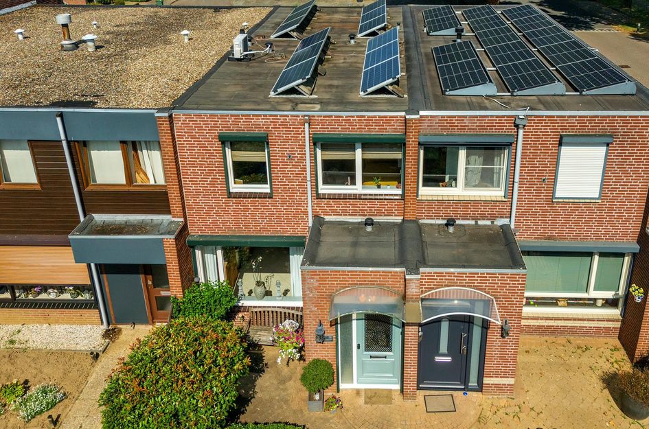 Requesensstraat 31