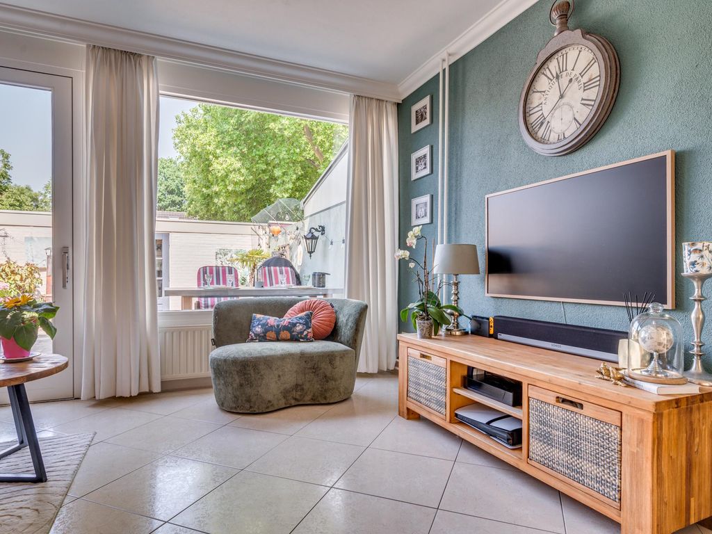 Requesensstraat 31, VENLO