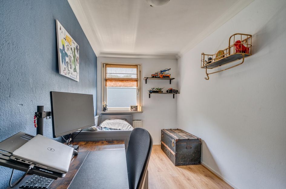Requesensstraat 31