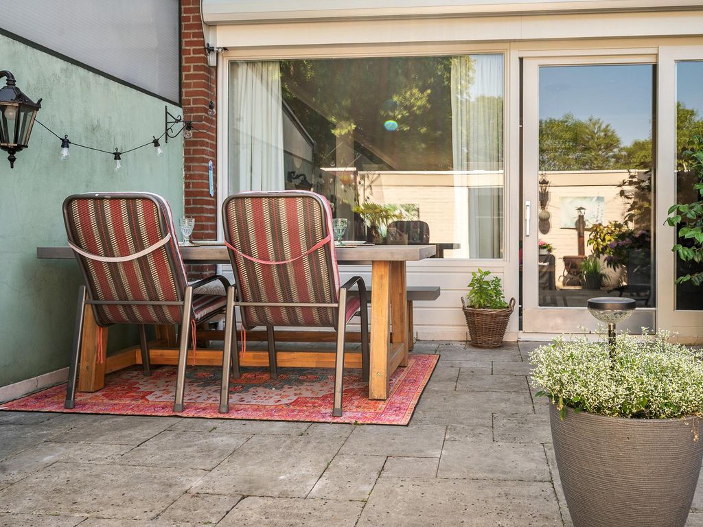 Requesensstraat 31, VENLO