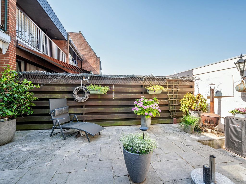 Requesensstraat 31, VENLO