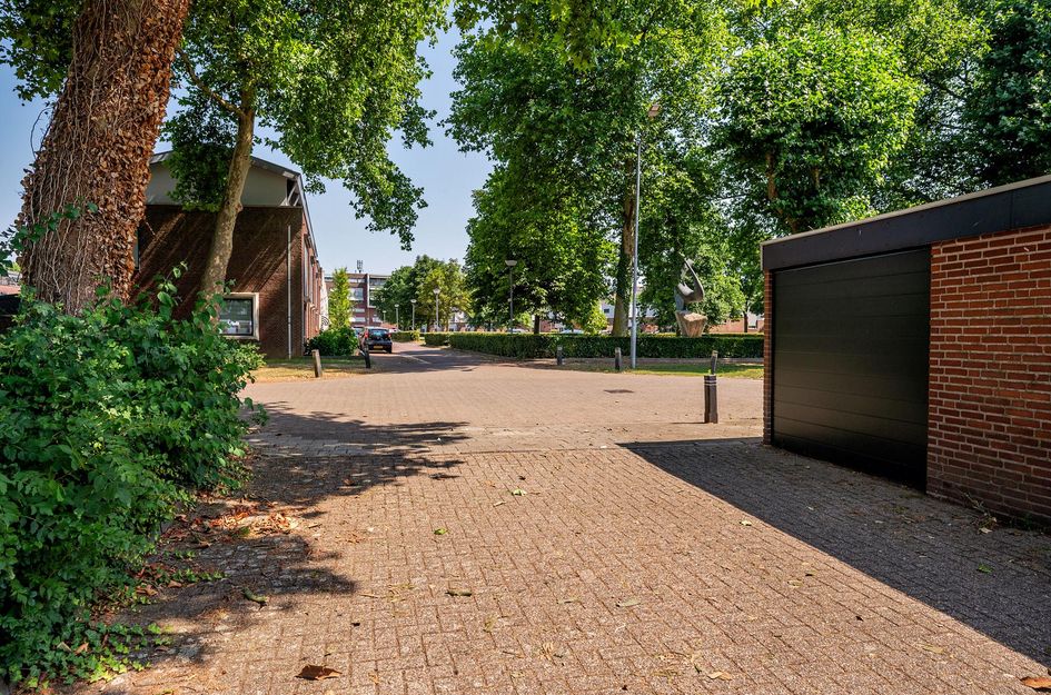 Requesensstraat 31