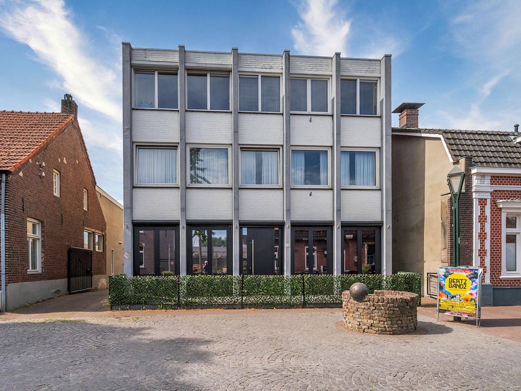 Markt 15b, SEVENUM