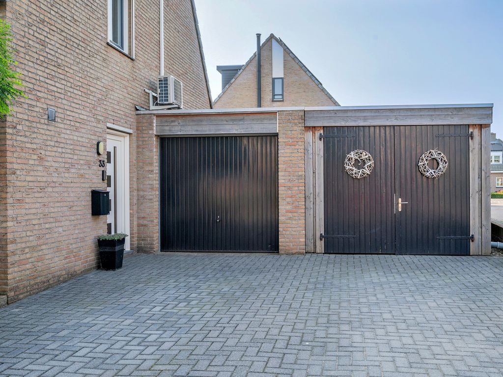 Rembrandtstraat 33, BAARLO