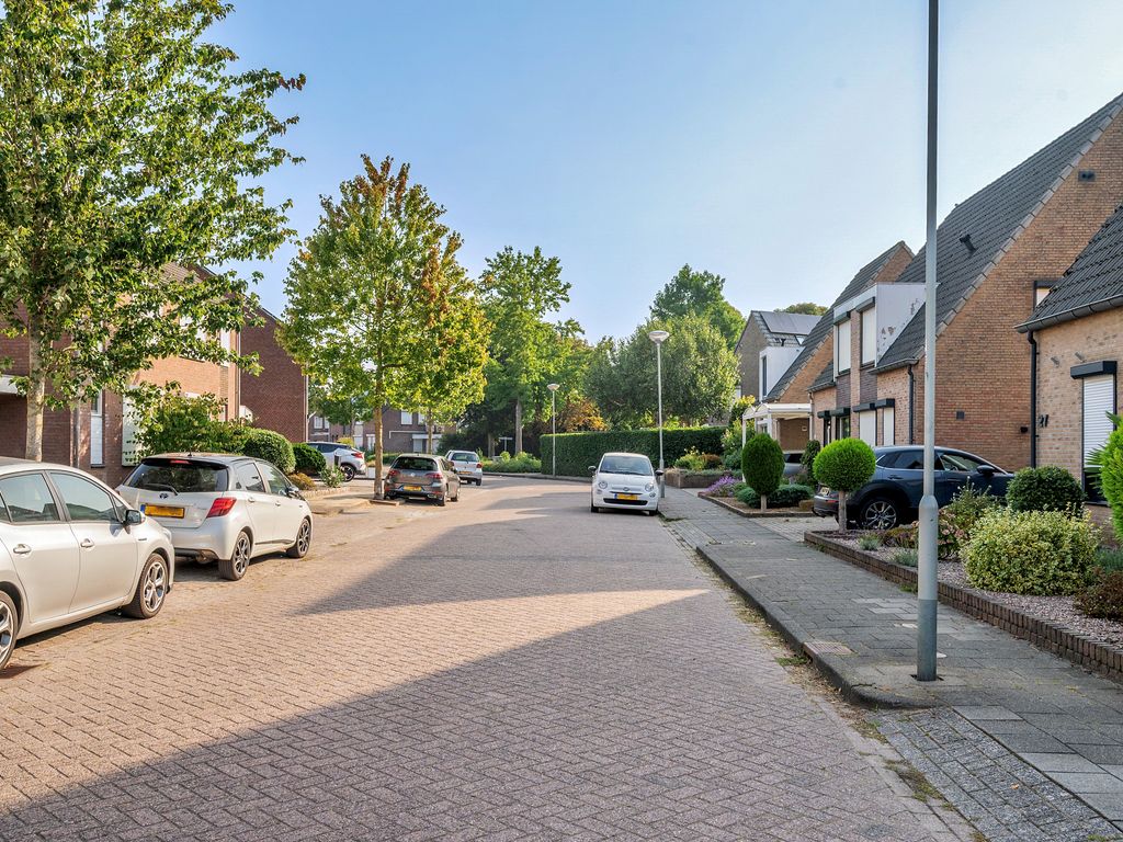 Rembrandtstraat 33, BAARLO