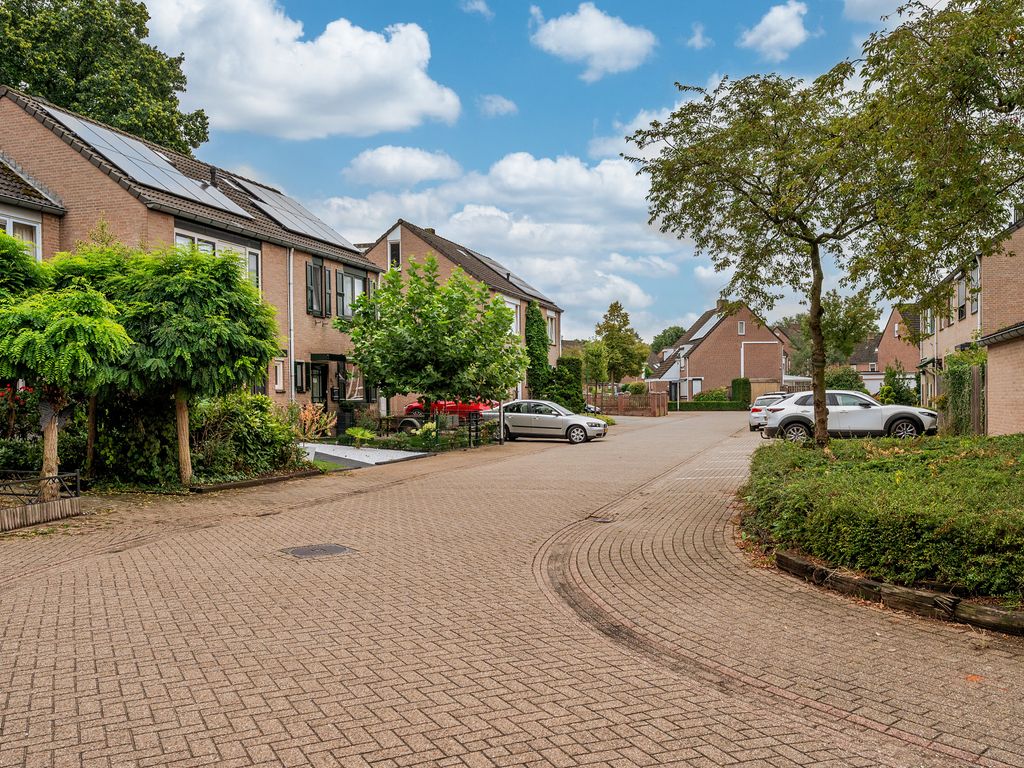 Hertenkamp 74, TEGELEN