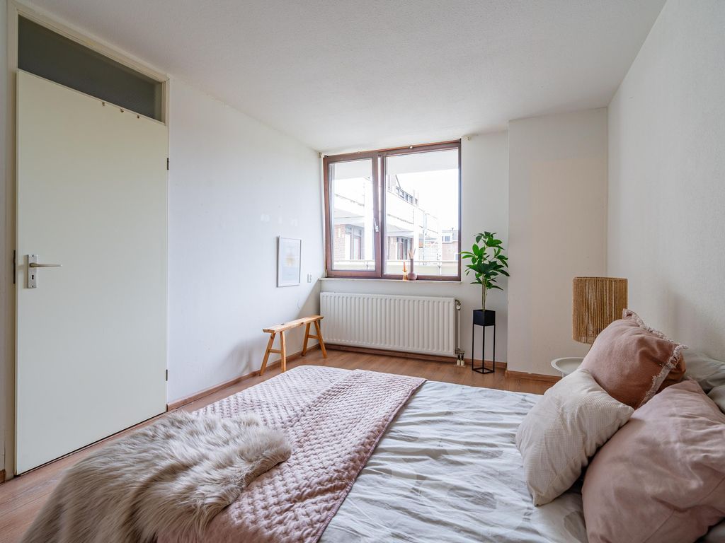 Deken van Oppensingel 107, VENLO