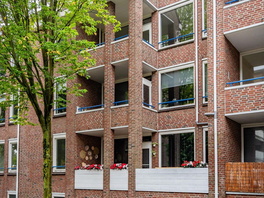 Deken van Oppensingel 107, VENLO
