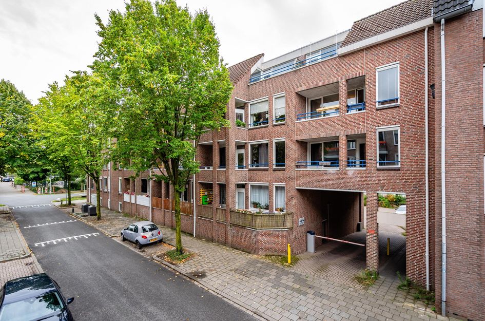 Deken van Oppensingel 107