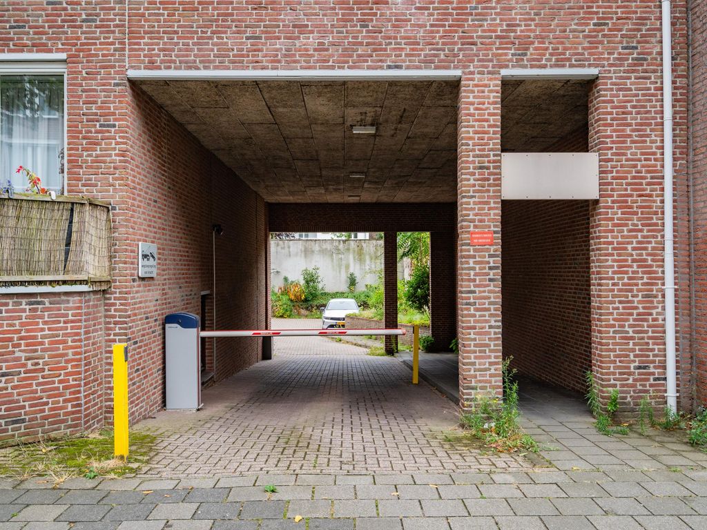 Deken van Oppensingel 107, VENLO