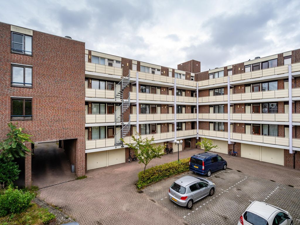 Deken van Oppensingel 107, VENLO