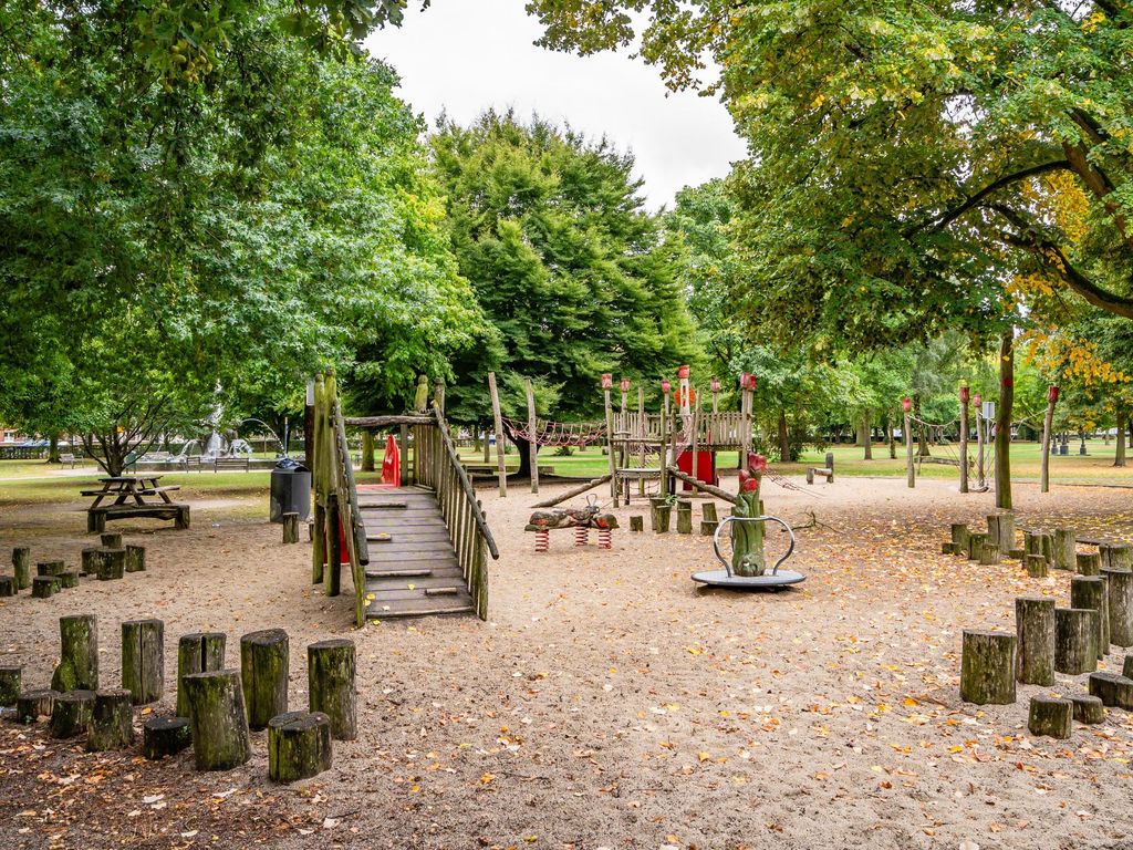 Deken van Oppensingel 107, VENLO